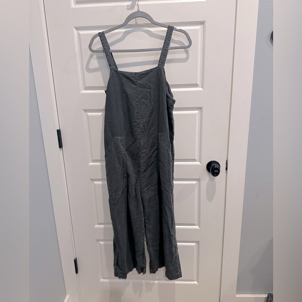 Universal Thread Gray Jumpsuit